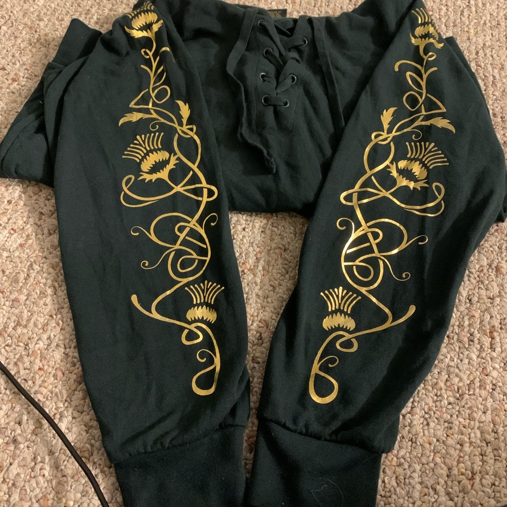 Torrid outlander green lace up hoodie. Size 00